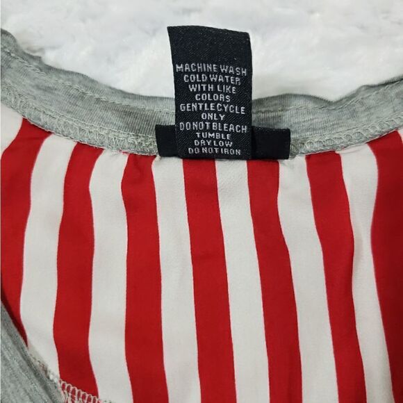 Long length American flag short sleeve curved hem tee - Picture 5 of 7